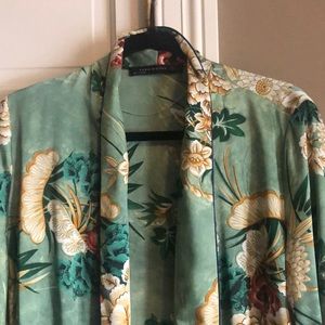 Beautiful green floral kamona